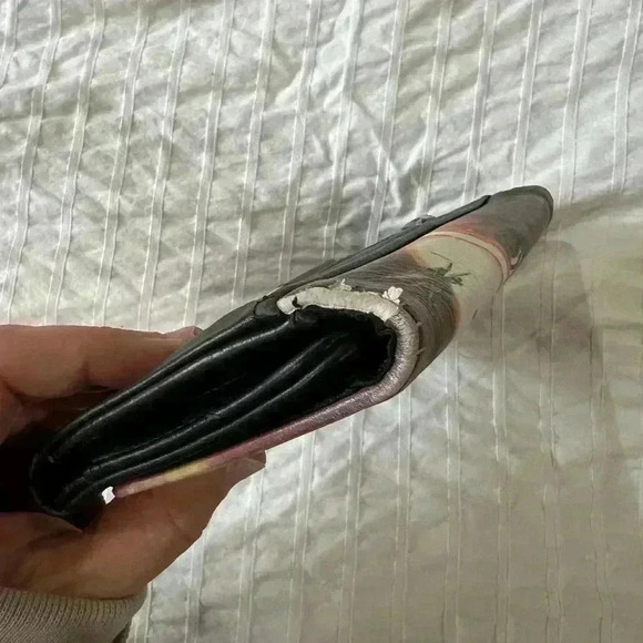 Kylo Wren Star Wars Loungefly Trifold Wallet - Picture 5 of 9